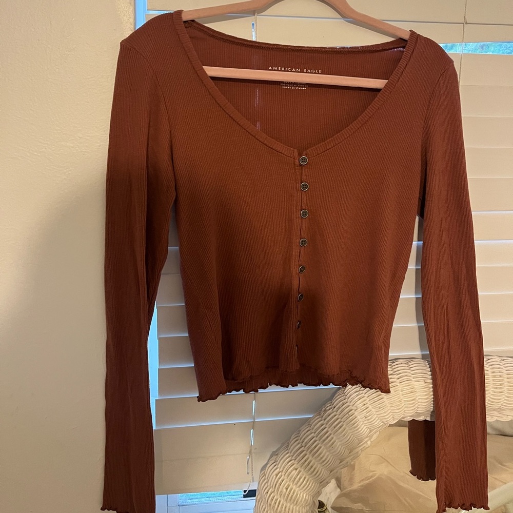 American eagle burnt orange button down ribbed top